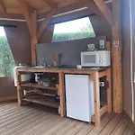 A L'aube Des Sens