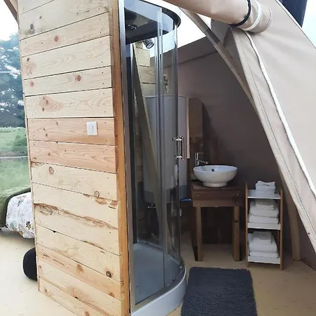 Luxury tent A L'aube Des Sens Bailly-le-Franc