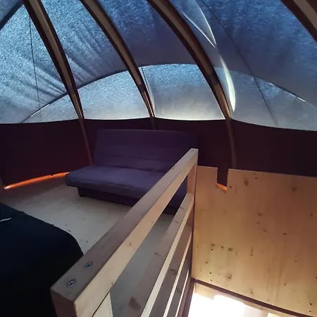 Luxury tent A L'aube Des Sens Bailly-le-Franc
