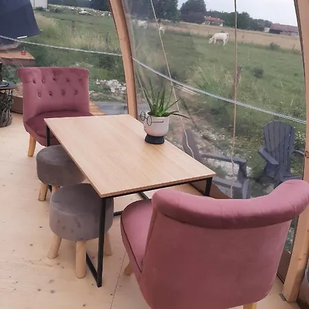 A L'aube Des Sens Luxury tent *