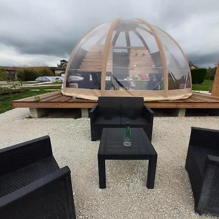 A L'aube Des Sens Luxury tent Bailly-le-Franc