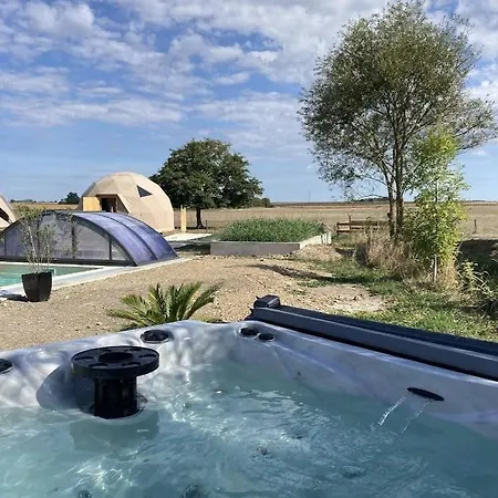 Kamp alanı A L'aube Des Sens Bailly-le-Franc