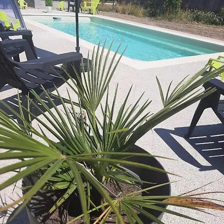 A L'aube Des Sens Kamp alanı *