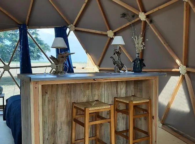 A L'aube Des Sens Campsite Bailly-le-Franc